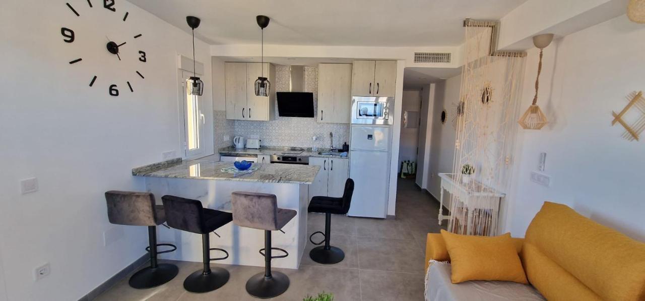 Acogedor,Apartamento.Piscina, Vistas, Terraza Benalmadena Ngoại thất bức ảnh